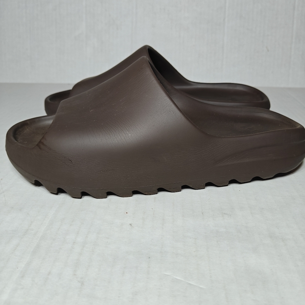 Adidas Yeezy Original Slide Soot 2020 Brown Slip On  Sandals Men's Shoe Size 12